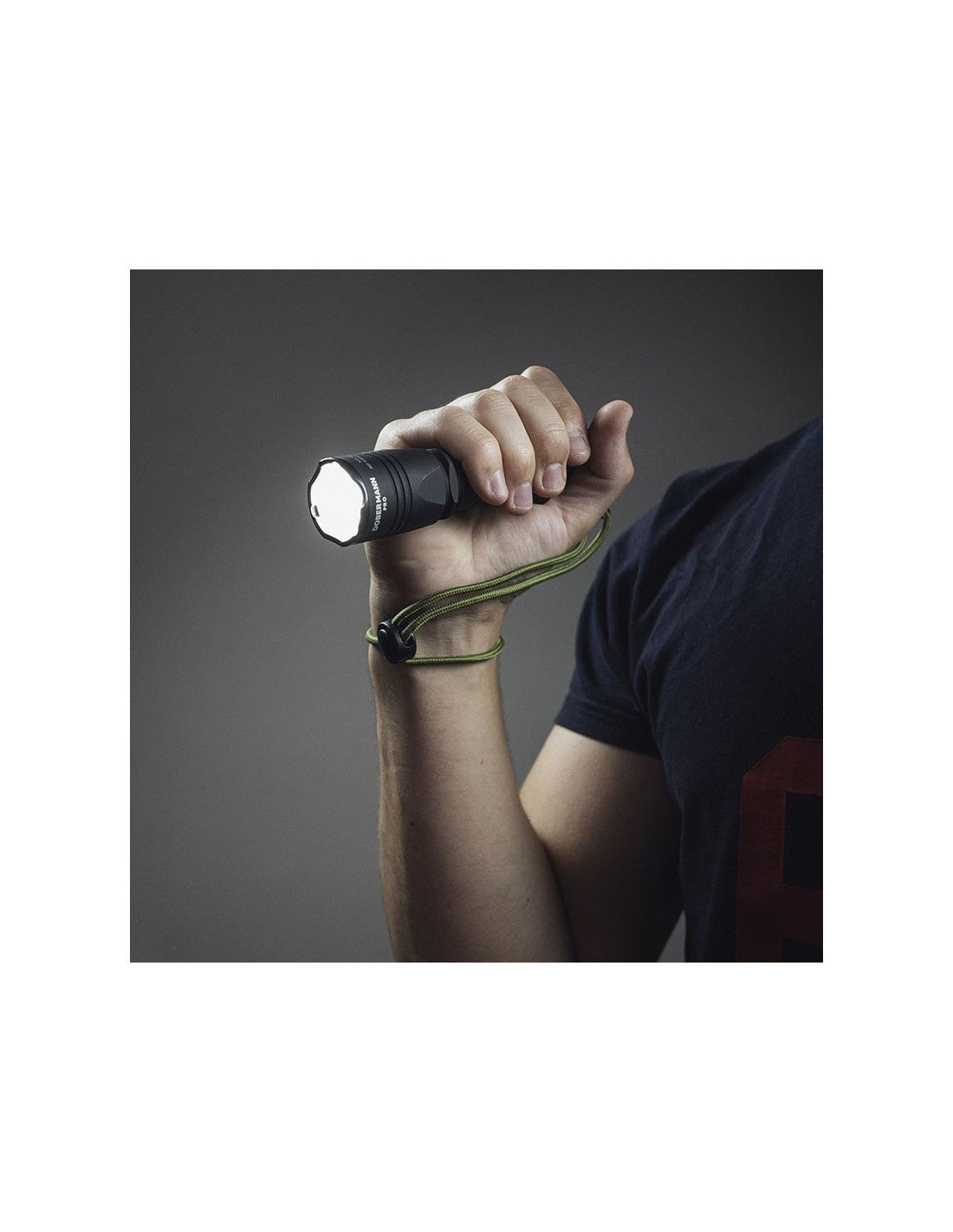 Linterna led ARMYTEK Dobermann Pro Magnet USB - luz blanca