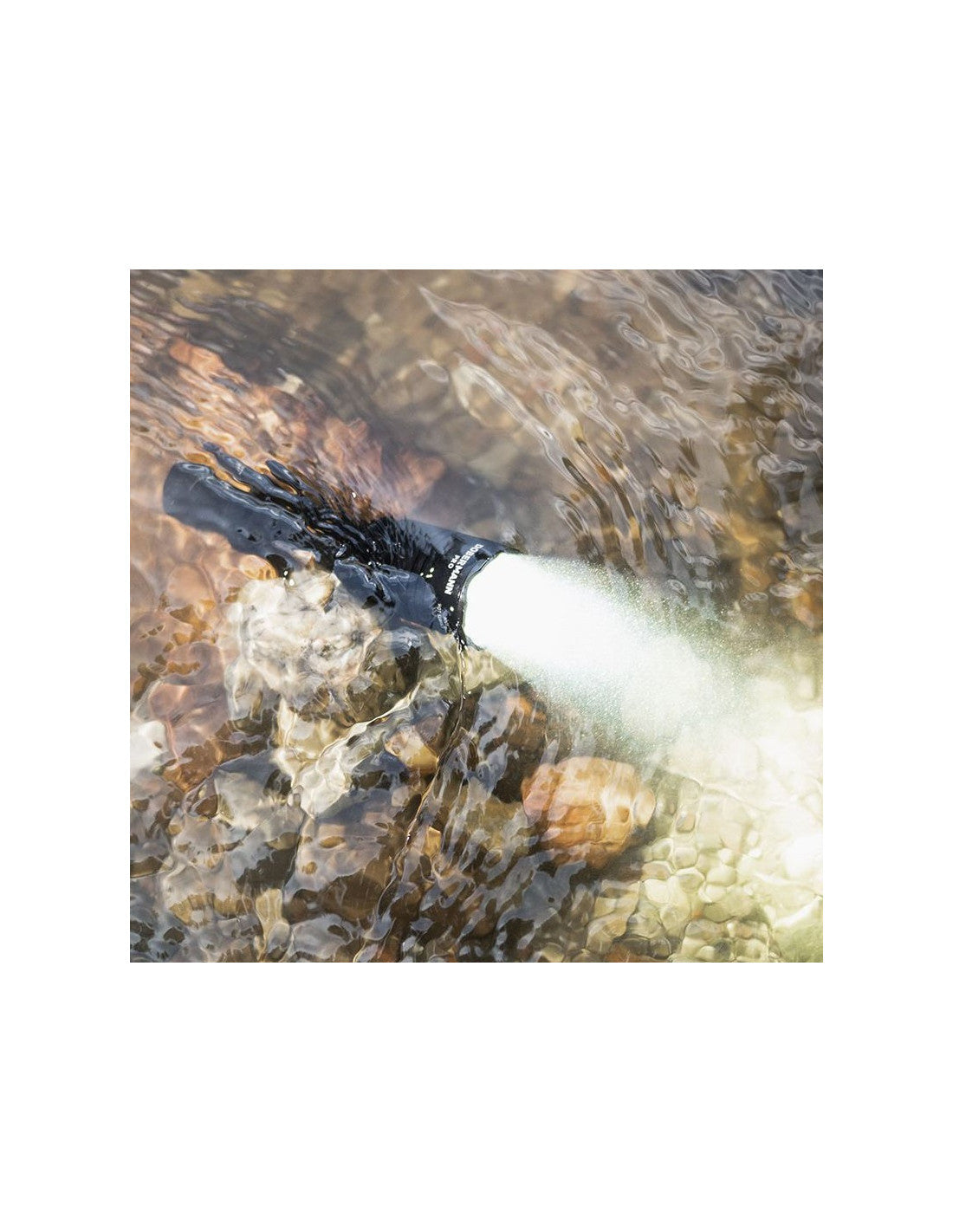 Linterna led ARMYTEK Dobermann Pro Magnet USB - luz blanca