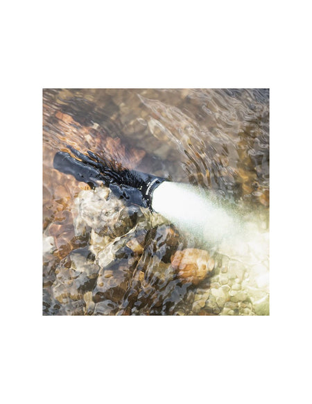 Linterna led ARMYTEK Dobermann Pro Magnet USB - luz blanca