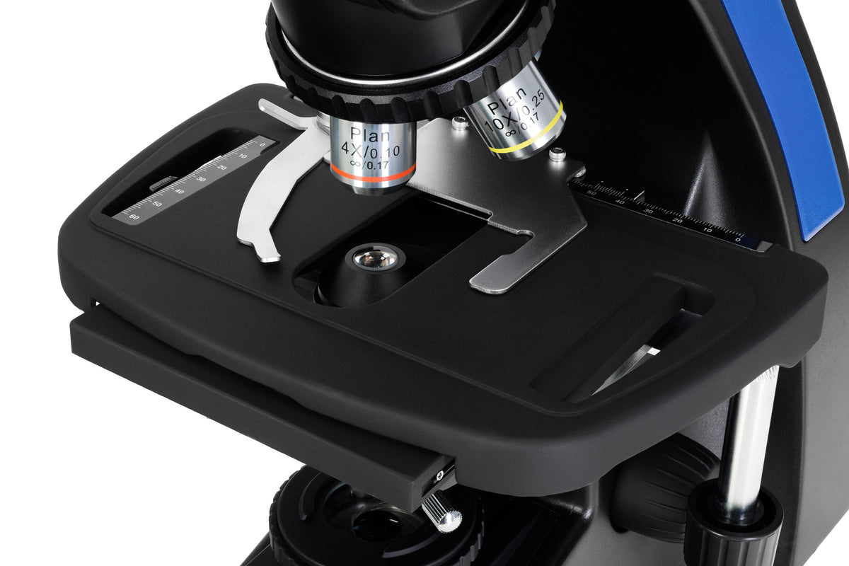 Microscopio trinocular digital Levenhuk D870T 8M