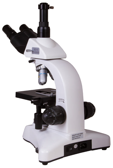 Microscopio trinocular Levenhuk MED 25T