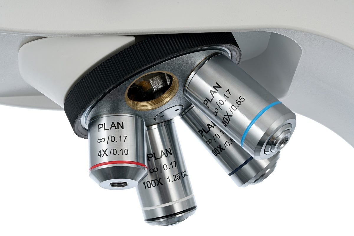 Microscopio trinocular digital Levenhuk MED D40T