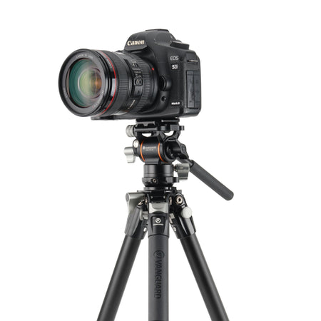 Vanguard Alta Pro 3VLT 235AV10 - Trípode de vídeo compacto de aluminio, rótula Veo PV-10