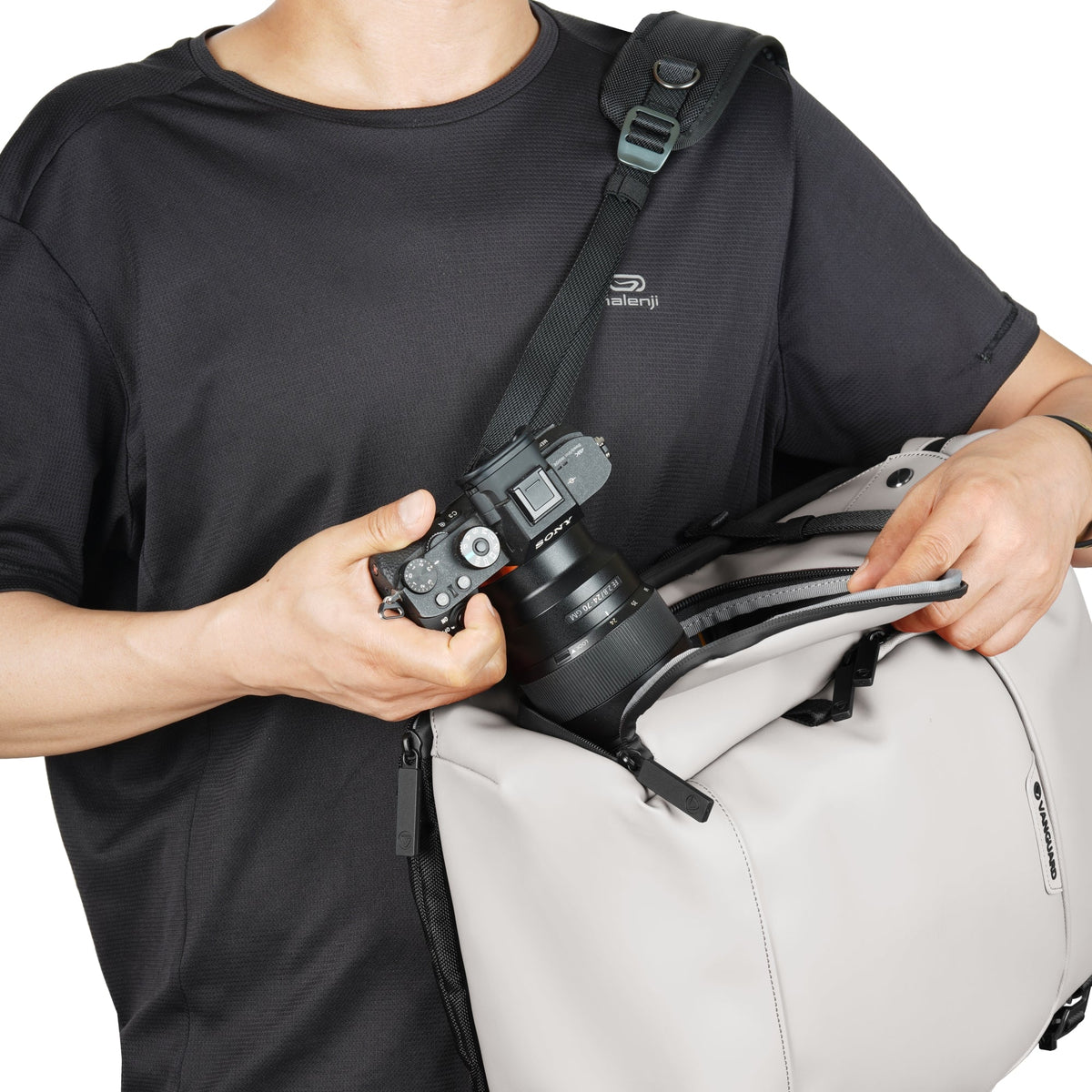 Vanguard Veo Lite B20L CM - Mochila fotográfica para cámara y objetivos